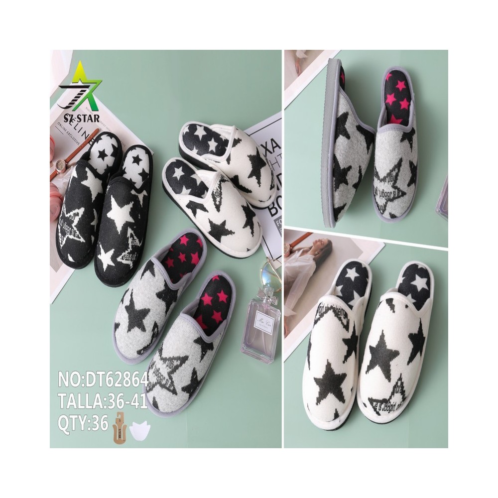SLIPPERS WITH STARS